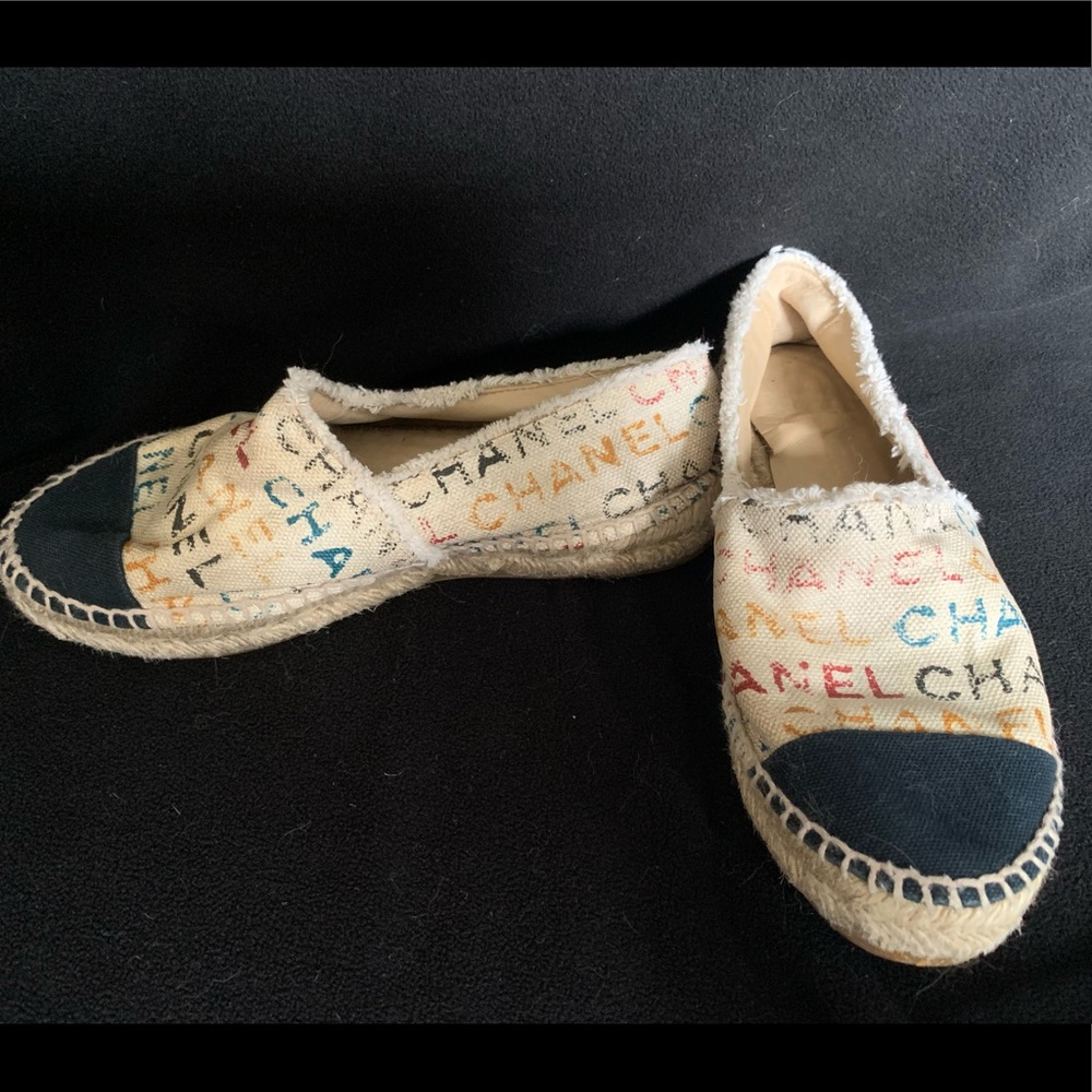 Chanel Espadrilles-Very Rare Graffiti Canvas